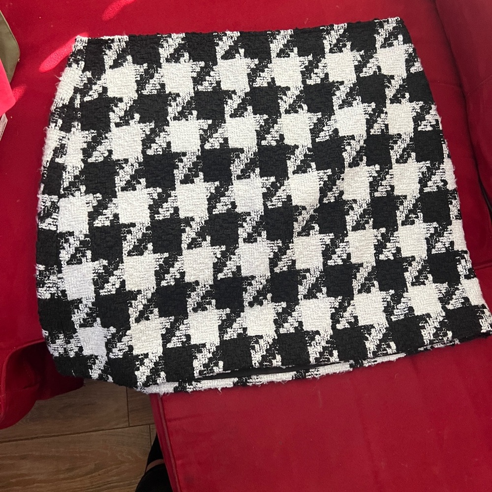 LOFT Black and White Houndstooth Mini Skirt